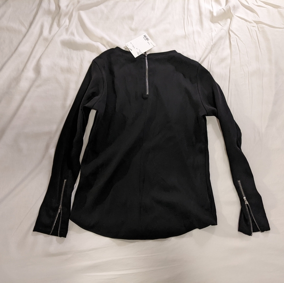 Uniqlo Carine Roitfeld Long Sleeve T Blouse with Zipper Detail - Picture 2 of 4